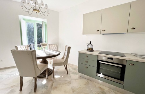 Campagna Apartment | Luxury Designed Apartment In A Newly Restored Italian Palazzo