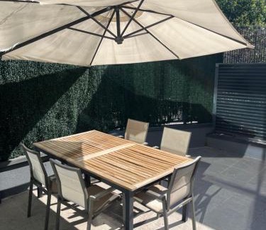 San Sebastian de los Reyes Apartment | Luxury loft con jardín cerca del aeropuerto