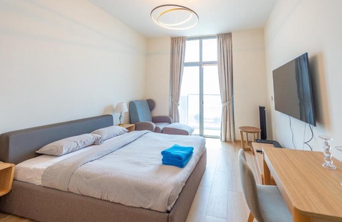 Jebel Ali Apartment | Luxury Escapes - Cozy Studio In front of Metro Stn - Access to Gym & Pool - Aura Azizi