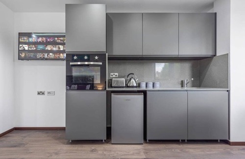 Golders Green Apartment | Luxury Flat Near Leicester Square Central London