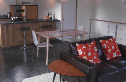 Pont-de-Barret House | Luxury gite with private pool, wifi and stunning views, sleeps 4+child bed