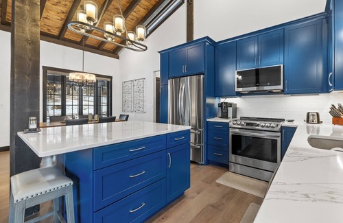 Hermosa House | Luxury home near Mt Rushmore! King beds in 3 of 4 bedrooms!