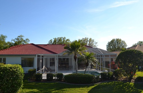 Tara Golf and Country Club House | Luxury House On Tara Golf & Country Club with Golf Access.