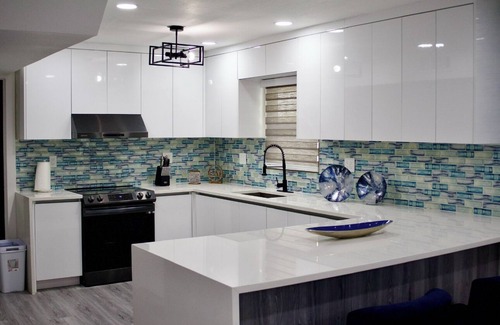 Sexton Cove Estates House | Luxury Keys Hideaway, Waterfront, Modern & Peaceful Paradise