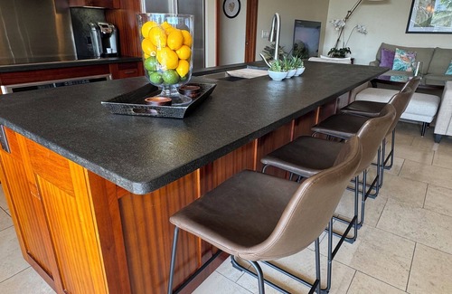 Ko Olina Villa | Luxury Ko Olina Beach Villa with Ocean View 2BR 2BA in Beach Tower