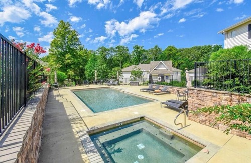 Dadeville Condo | Luxury Lake Martin Condo