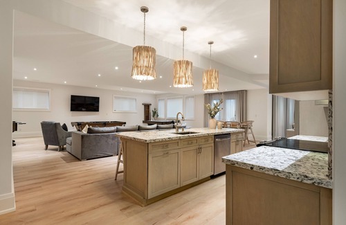 Georgina Villa | Luxury Lake Simcoe Waterfront Estate