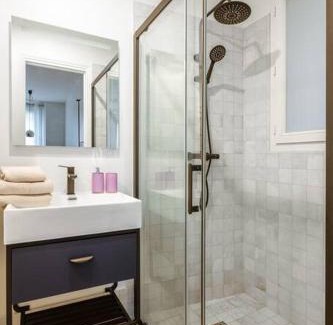 Les Halles Apartment | Luxury Living in Louvre