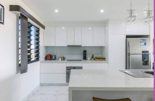 Stuart Park Apartment | Luxury & Location - Sea Views with Modern Class!