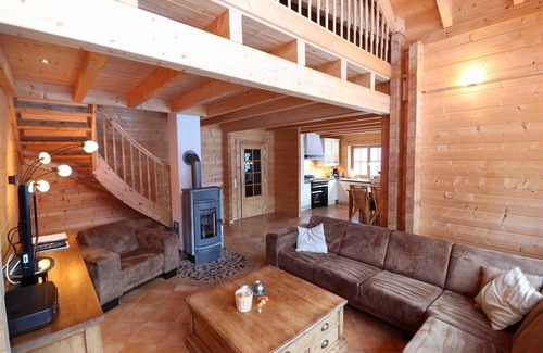 Ortsmitte House | Luxury log cabin, right on the K1 ski and mtb. Elevator Willingen, family friendly