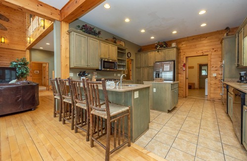 Thayerville House | Luxury Log Chalet w/Pool & Fireplace