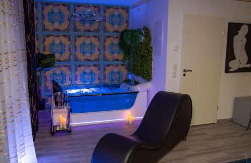 Mitte Apartment | luxury Love Room Spa Whirlpool Jacuzzi