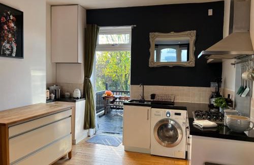 Stoke Newington Apartment | Luxury maisonette in top London location