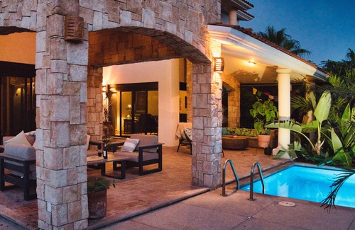 Todos Santos House | Luxury mixed with nature.