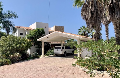 Todos Santos House | Luxury mixed with nature.