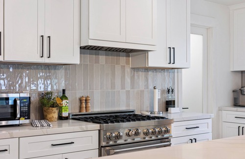 Land Park House | Luxury Modern House with Pool and Fountains