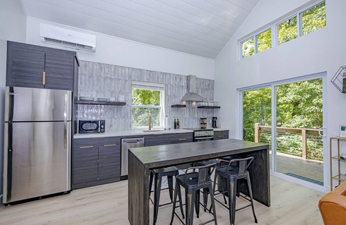 Decatur House | Luxury modern with breathtaking sunset views!