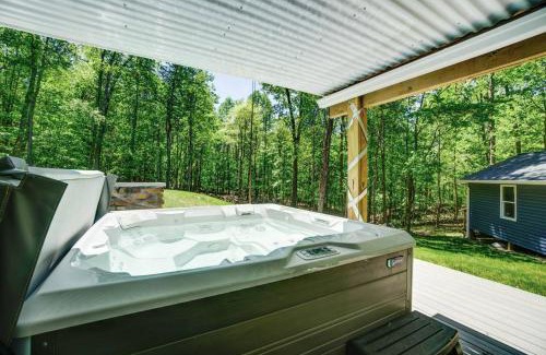 Bakerton Ski Chalet | Luxury Mountain Retreat - 4 King Suites & Hot Tub