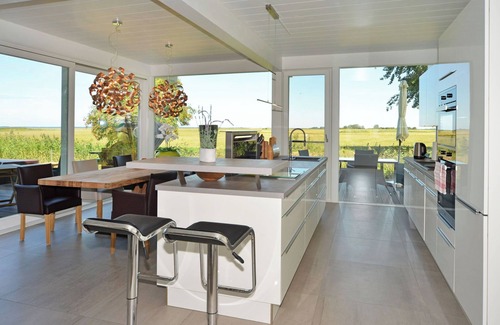 Bodstedt House | Luxury & nature combined * Holiday home with a view of the water and nature reserve