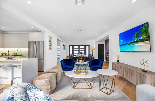 The Roads House | Luxury Oasis