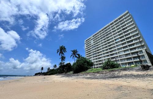Uswetakeiyawa Apartment | Luxury Oceanfront Penthouse in Uswetakeiyawa