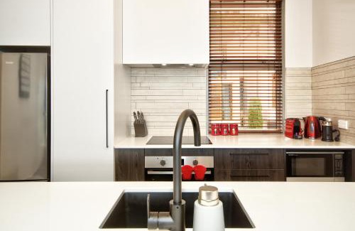 Queenstown City Centre Apartment | Luxury on the Lake