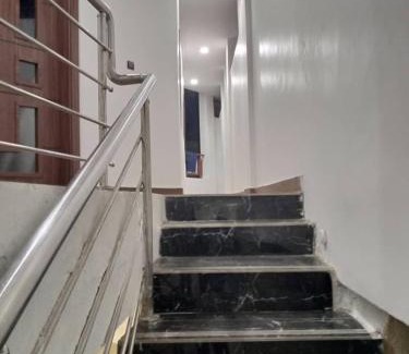 Lome Apartment | Luxury One bedroom Apartment R1