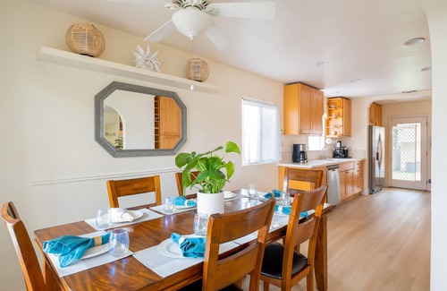 North Pacific Beach House | Luxury Pacific Beach Family Getaway Steps to Beach Jacuzzi Yard AC Garage BBQ