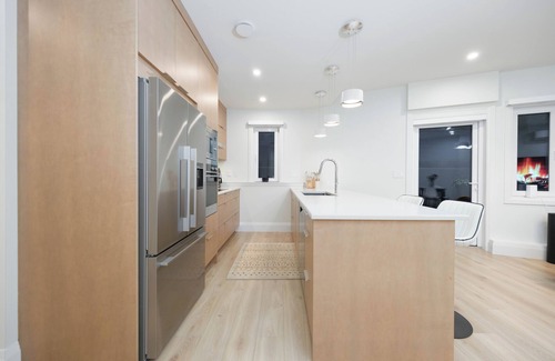 South Granville Apartment | Luxury Passive House w/Private Patio in Vancouver