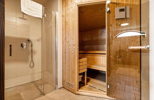 Gracisce Villa | Luxury Pool Villa Gradin