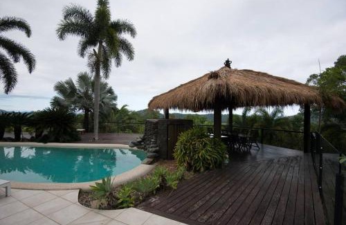 Mossman House | Luxury rainforest eyrie with panoramic views
