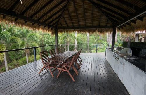 Mossman House | Luxury rainforest eyrie with panoramic views