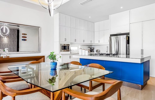 La Puntilla Apartment | Luxury resort apartment with full kitchen, jetted tub, pools, & tennis