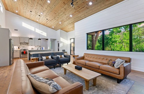 Broken Bow House | Luxury Retreat in Broken Bow