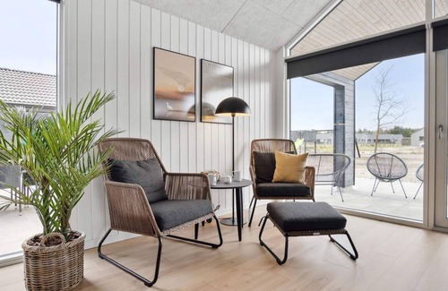 Houstrup House | Luxury Retreat with Pool - By Traum Ferienwohnungen