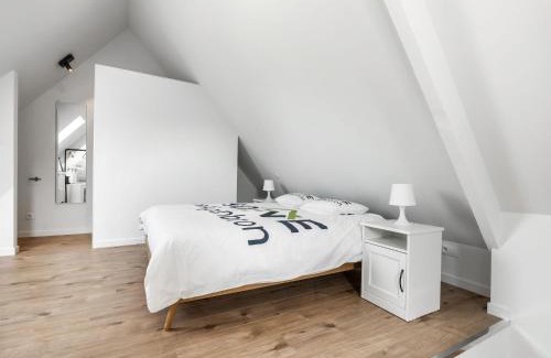 Alken House | Luxury Retreat with furry friends, cleaning included
