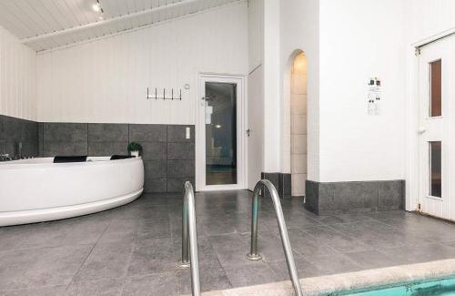 Grønhøj House | Luxury Retreat with Pool - By Traum Ferienwohnungen