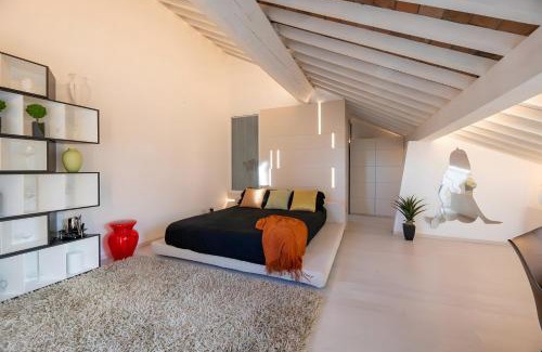 Citta Antica Apartment | Luxury Rooftop Piazza Erbe Verona