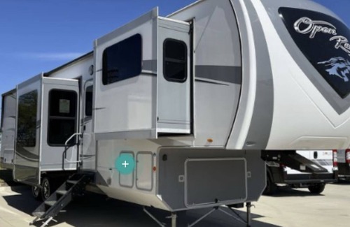 Thackerville House | Luxury RV 2 Bedroom 2 Bath for solar eclipse ring of fire on 3 acres