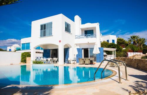 Chlorakas Villa | Luxury Seaview Apollo Beach Villa