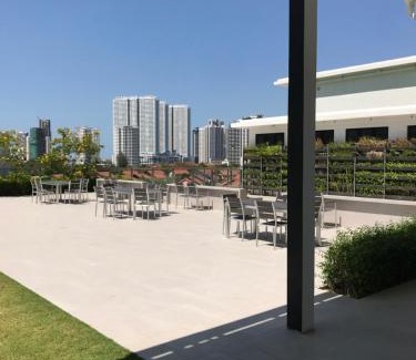 Seri Tanjung Pinang Apartment | Luxury Seaview Private Elevator Near Island Hospital and Gurney plaza 梹城无敌海景私人电梯靠近医院和商场