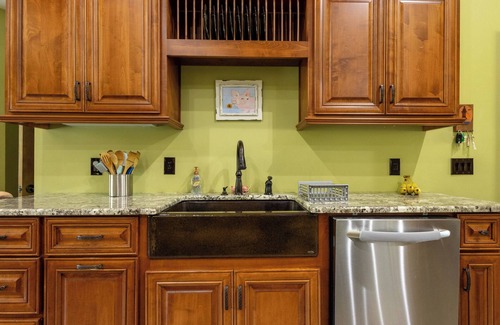 Midland Boat Rental | Luxury Serene Getaway w/Sparkling Pool near Ft. Moore & Callaway Gardens