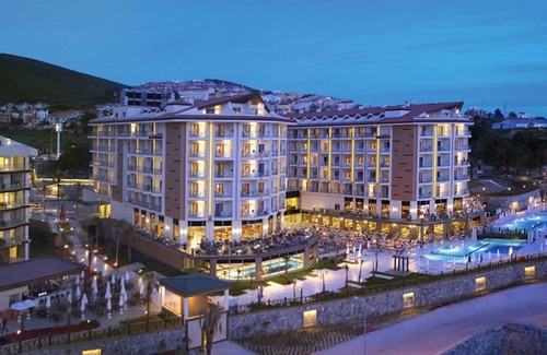 Kusadasi City Centre Resort | Luxury Serviced Apartment in Kusadasi, Turkey - Perfect for Short or Long Stays!
