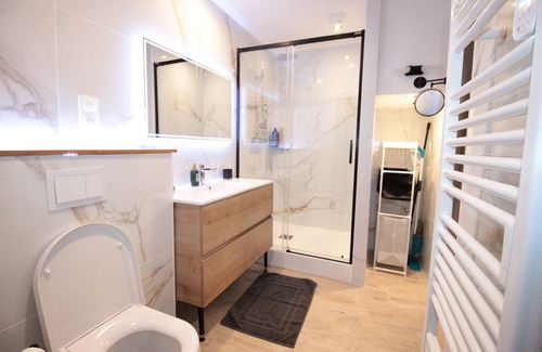 Verdun Apartment | Luxury Suite: Land 800m²/Terrace/Barbecue/Private parking VIDEO SURVEILLANCE