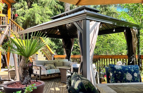 Shawnigan Lake House | Luxury suite with all the amenities of home waiting for you to relax and unwind.