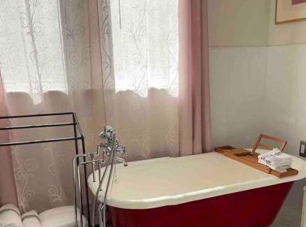 Cos Cob Apartment | Luxury Suite with water view - 2 mini bedrooms