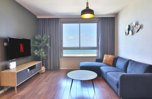 Haifa Apartment | Luxury Suites by Notaly Ariel - Carmel Beach