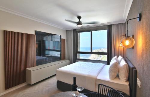 Haifa Apartment | Luxury Suites by Notaly Ariel - Carmel Beach