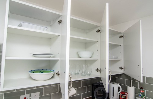 Anfield House | luxury suits for football fans near anfield stadium 2 bed rooms, kitchen,garden