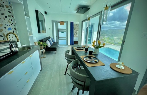 Caguas Cabin | Luxury Tiny home with pool & amazing view